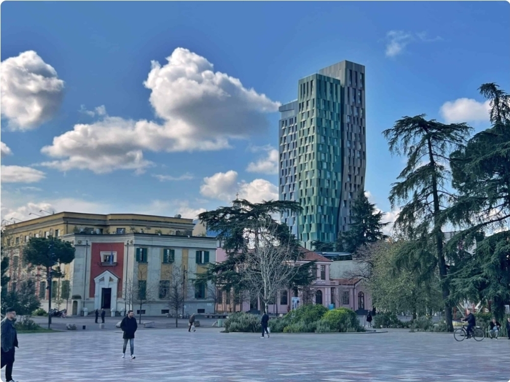 São Paulo pode firmar irmandade com Tirana, capital da Albânia