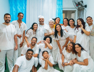 Fé que alimenta: terreiro de Candomblé atende 400 pessoas por mês em Nilópolis