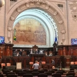 Alerj escolhe presidente sob disputa com STF e embate entre grupo de Paes e PL