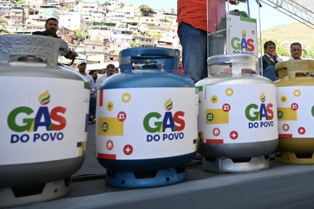 Gás do Povo chega a quase 15 milhões de lares em abril. 96% são chefiados por mulheres