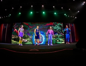 RAFA & LUIZ:  MISSÃO FÉRIAS  No Qualistage  Domingo - 26 de Abril