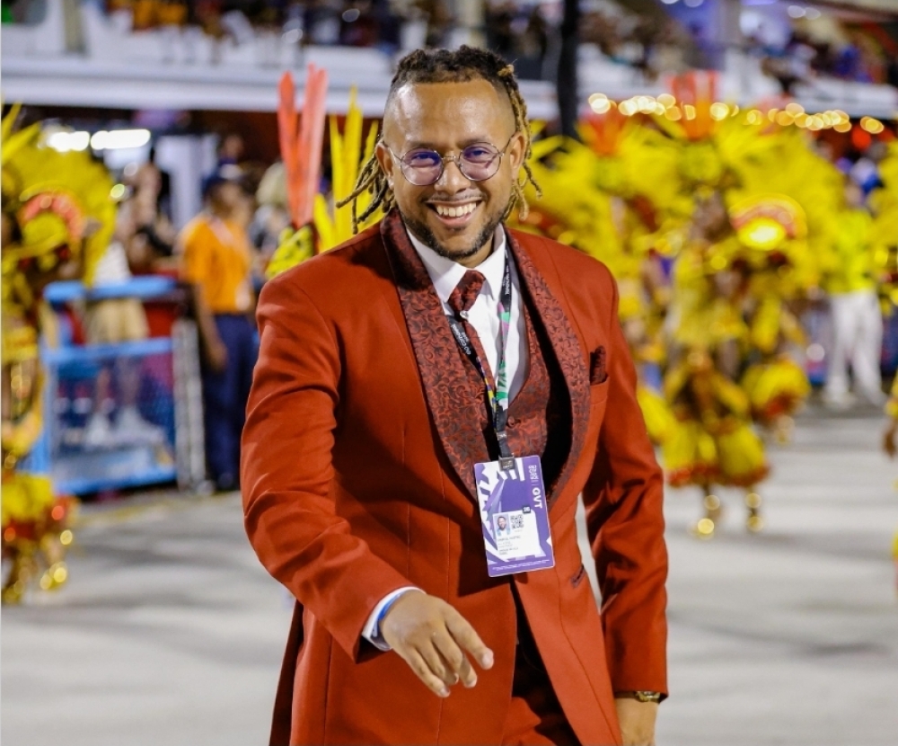 Gabriel Castro é o convidado para ministrar aula no projeto Sambando com o Tigre