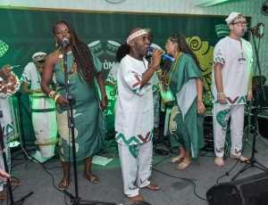 Afoxé Omo Ifá realiza mais um desfile com feijoada para celebrar São Jorge