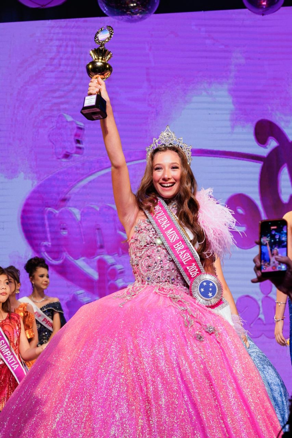 Chloé Piacentini conquista o reinado absoluto em concurso infantil no Miss Brasil