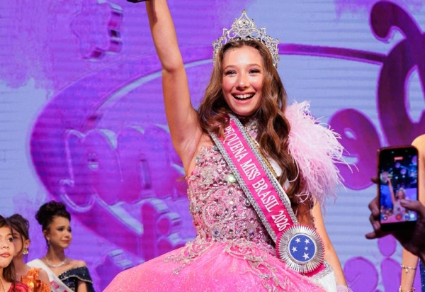 Chloé Piacentini conquista o reinado absoluto em concurso infantil no Miss Brasil