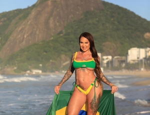 Elisa Sanches projeta 2027 e reforça liberdade feminina no Carnaval