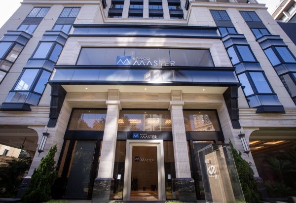 Bolsomaster: escândalo atinge o núcleo da direita e amplia tensão política