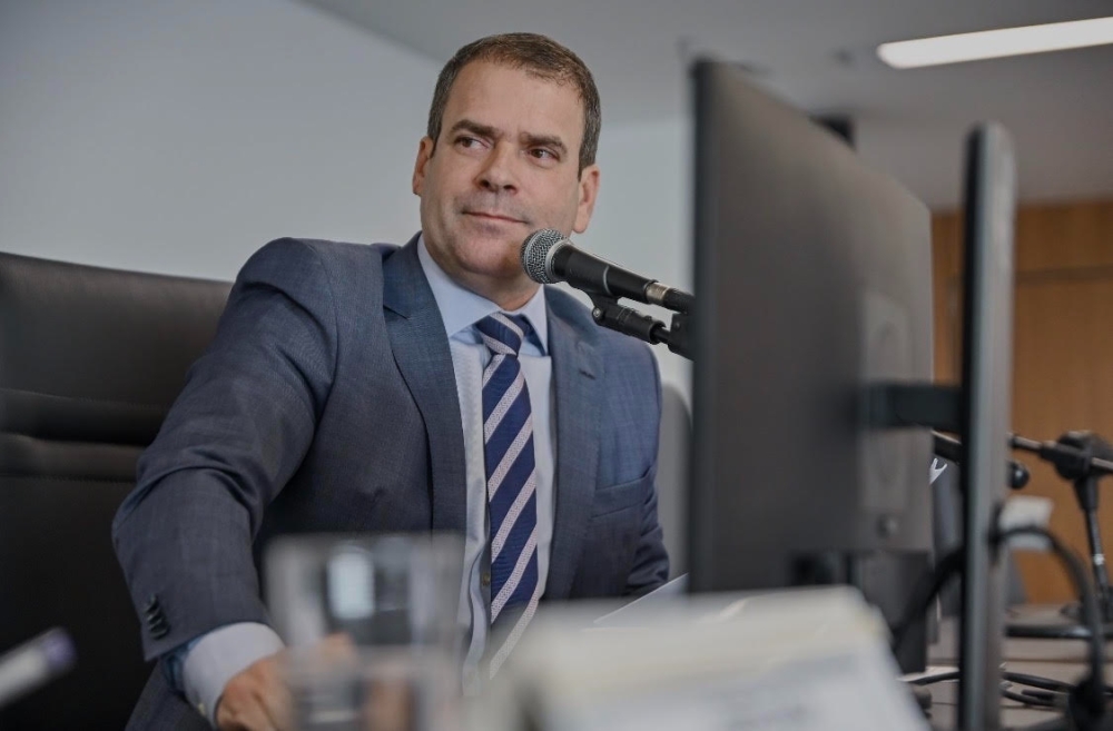 Deputado Rosenverg Reis quer assegurar leite especial a recém-nascido que perde a mãe  