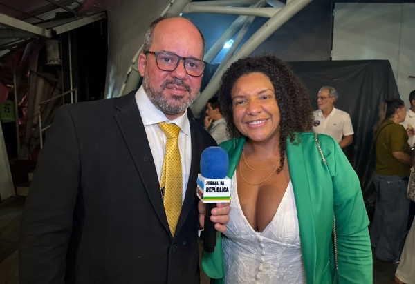 Renata Souza celebra Benedita da Silva em meio ao caos político no Rio: O legado de resistência de duas gerações negras