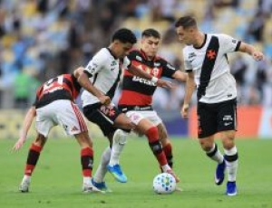 Vasco arranca empate nos acréscimos e frustra o Flamengo em clássico eletrizante no Maracanã