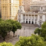 Membros da Prefeitura do Rio e do Poder Legislativo debatem com população projeto de requalificação da Praça Onze 