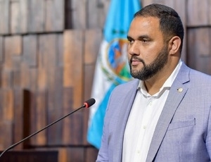 Deputado estadual Thiago Rangel é preso em operação da PF contra fraudes na Seeduc