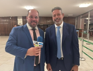 Setor produtivo discute fim da escala 6x1 com Hugo Motta