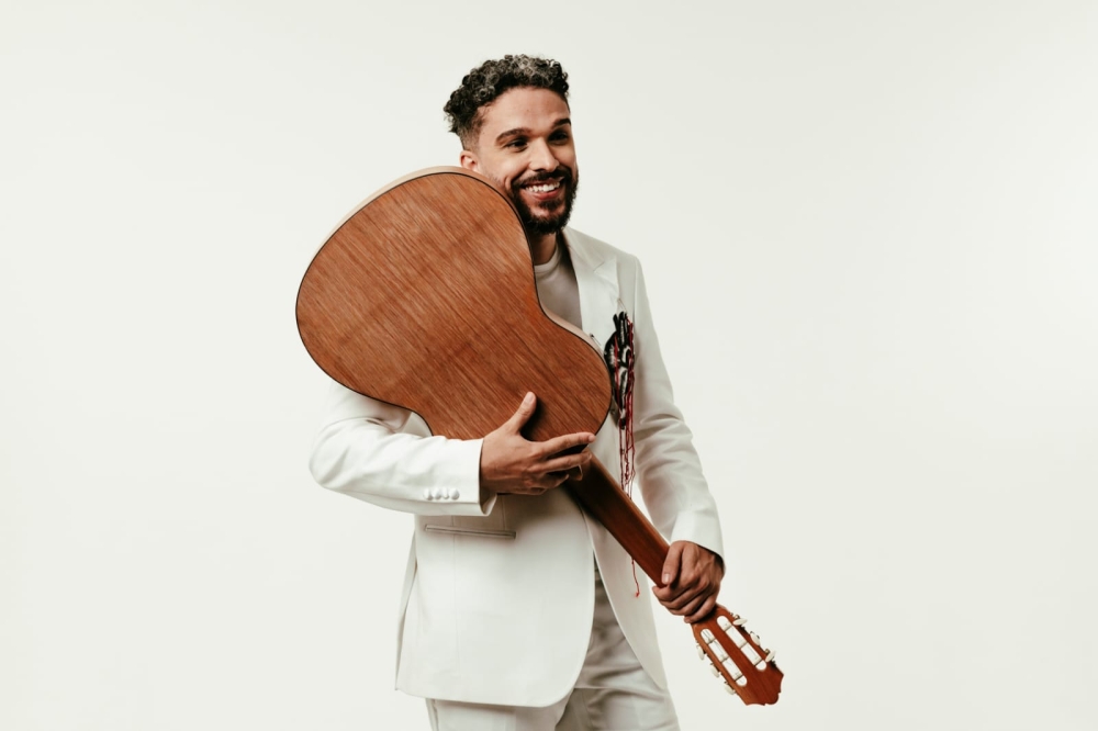 Nova aposta da MPB e do samba jazz, Thiago da Lira estreia com projeto autoral sobre identidade e recomeços