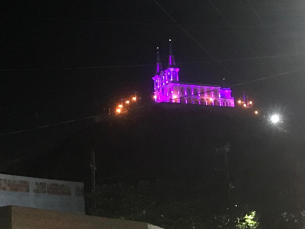 Rio de Janeiro se ilumina de roxo em apoio aos pacientes com lúpus