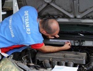 Detran RJ cria regras para proteger vítimas de clonagem de veículos