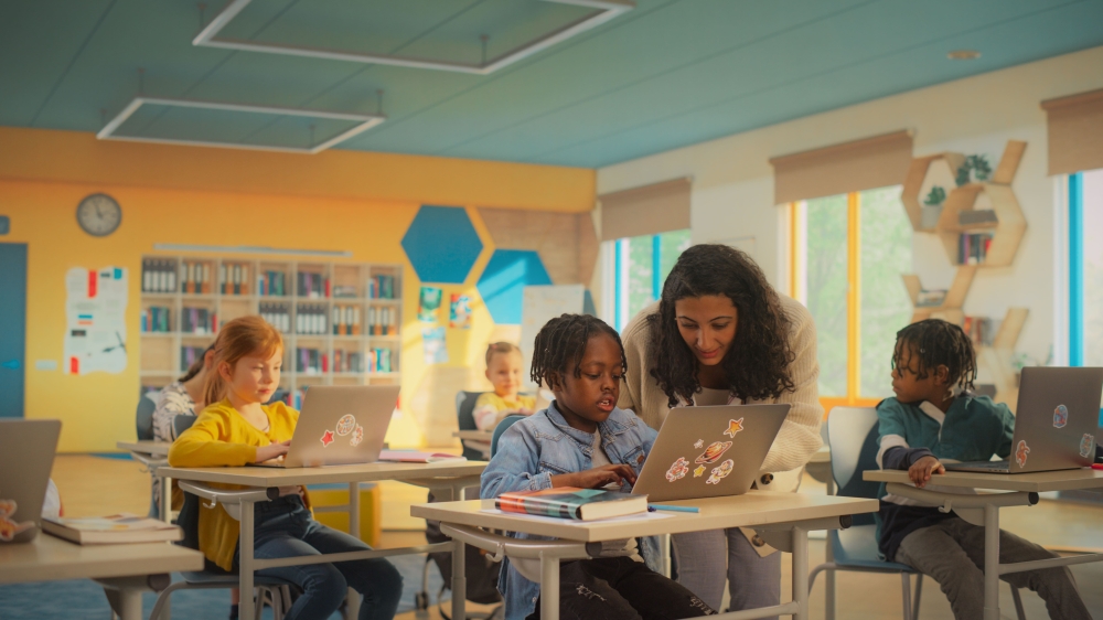 Do planejamento à prática: 5 estratégias para impulsionar a aprendizagem na educação 