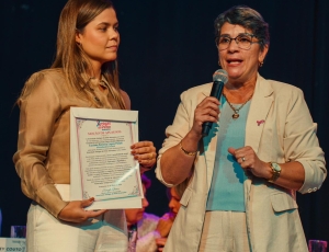Luciana Polati participa de ciclo de palestras da Associação Amigas do Peito e destaca a importância do cuidado com a saúde da mulher