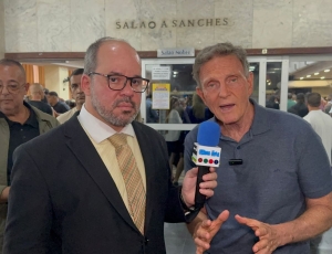 Pré-candidato a Senador Crivella celebra aprovação de sua Lei da Dosimetria e fala da tramitação da PEC 5 de sua autoria para desonerar as igrejas de impostos sobre consumo