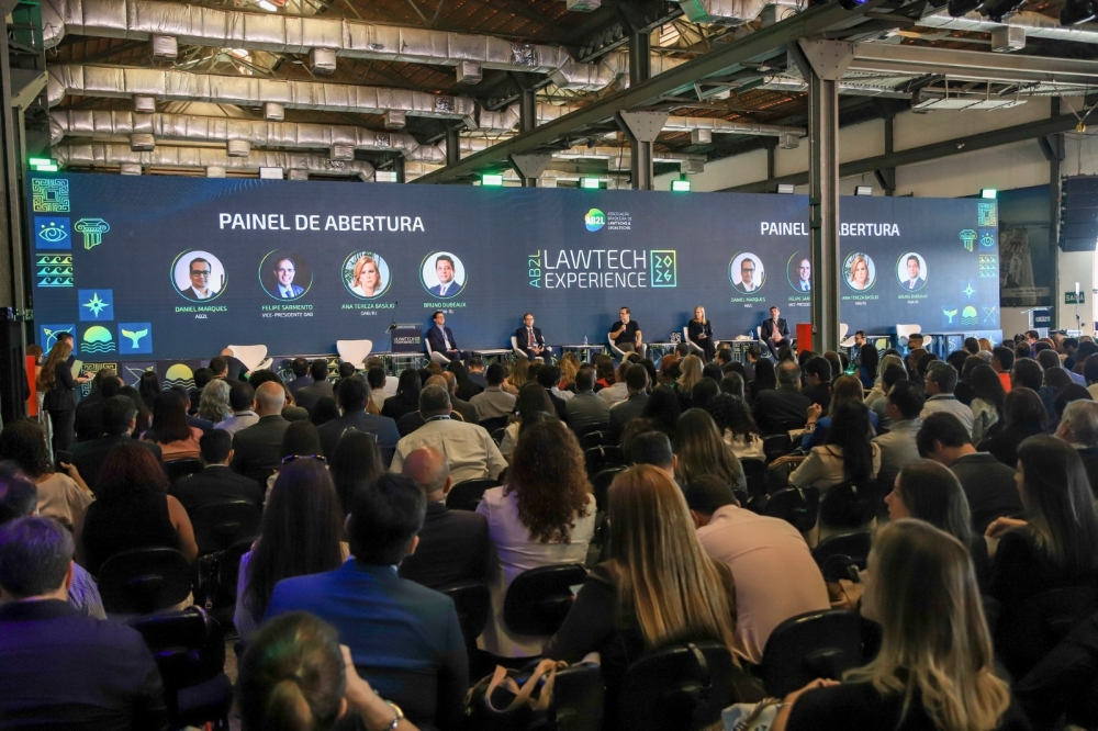 AB2LEX 2026 começa no Rio com participação da OAB-RJ e debates sobre inovação jurídica e inteligência artificial