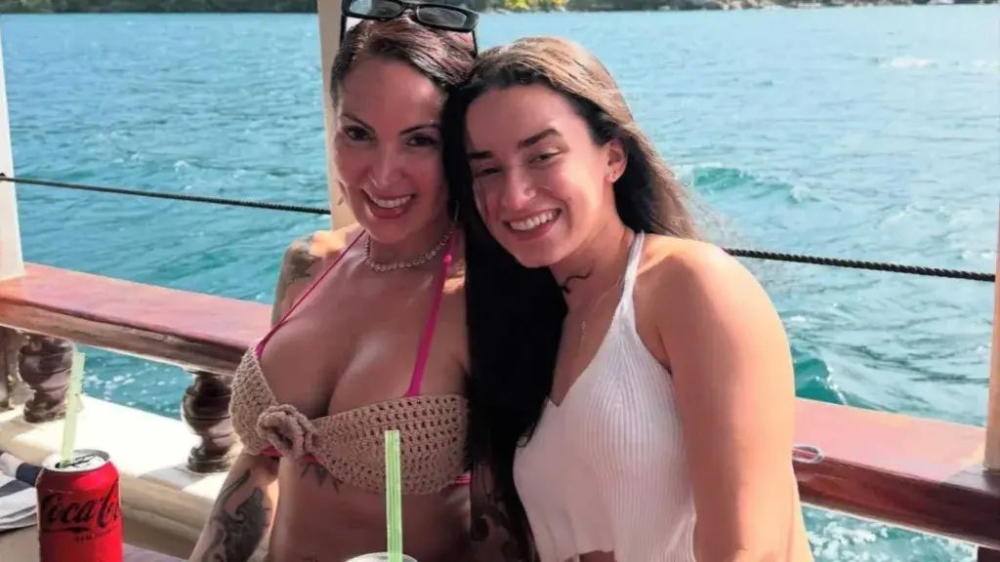 Elisa Sanches celebra a maternidade e relembra trajetória de superação em emocionante homenagem ao Dia das Mães