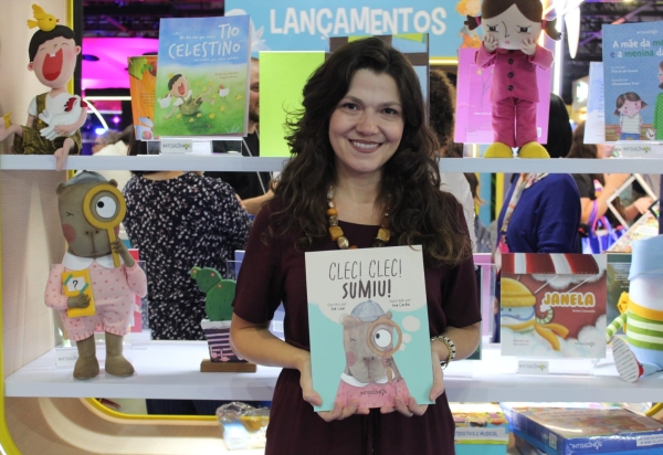 Alê Leal lança livro infantil que une mistério e inclusão alimentar