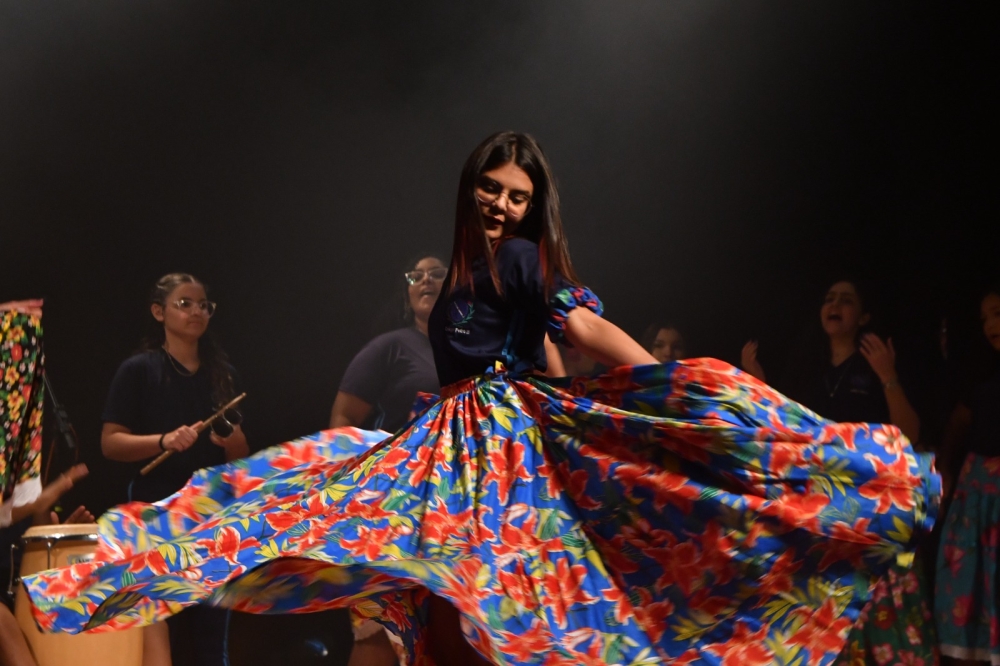 Rio de Dança leva oficinas gratuitas, mostra e roda de conversa ao Teatro Bangu Shopping