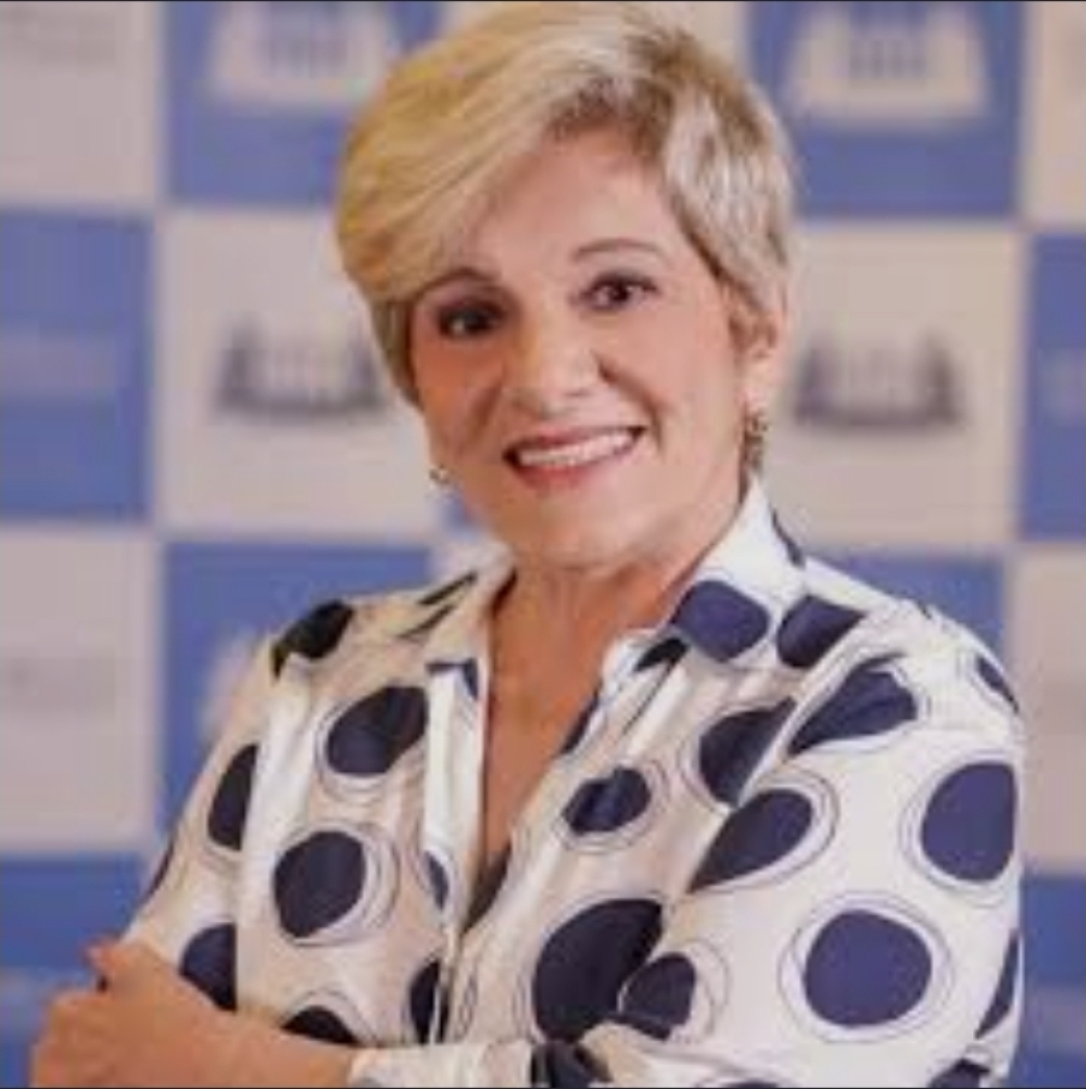 Lei obriga que postes de energia tenham que ser identificados com o nome da empresa responsável 