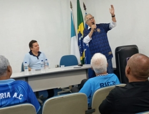 Deputado Dionísio Lins reúne no Clube da Leopoldina e fomenta a volta do Baile do Olaria