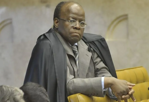 Joaquim Barbosa se filia ao DC e deve disputar a Presidência da República em 2026