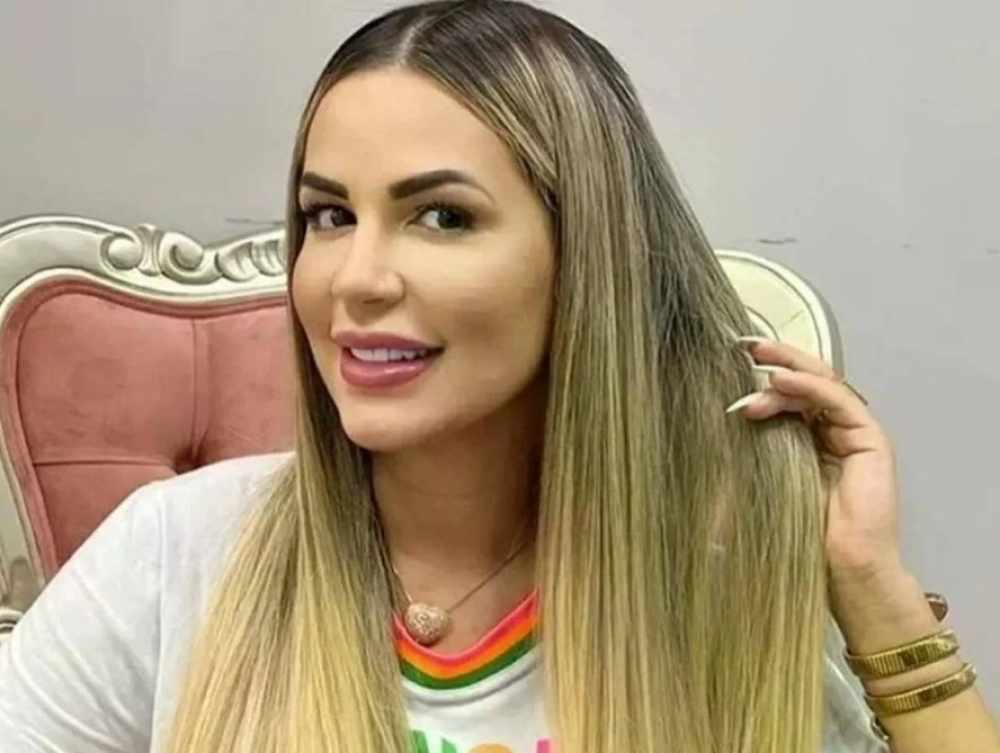 Deolane Bezerra entra na Justiça após bloqueio de saque milionário em banco