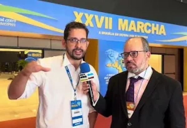 Filipe Carielo, prefeito de Carmo do Rio Claro, expõe na XXVII Marcha dos Prefeitos como municípios bancam políticas federais e perdem arrecadação com isenções de impostos