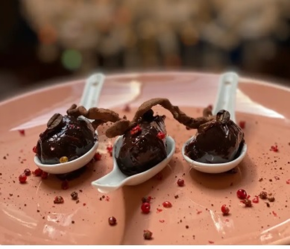 Dia Nacional do Café: Sobrado da Cidade aposta em brigadeiro autoral com café e pimenta no Centro do Rio