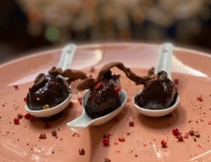 Dia Nacional do Café: Sobrado da Cidade aposta em brigadeiro autoral com café e pimenta no Centro do Rio