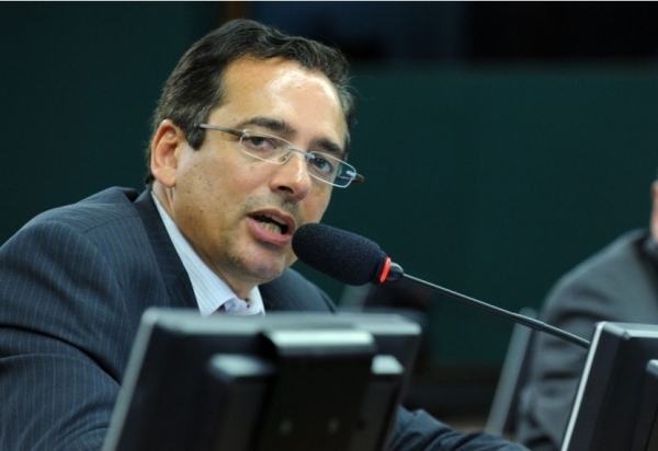 Ex-deputado Protógenes Queiroz tenta no STF reverter condenação e reaver cargo de delegado da PF
