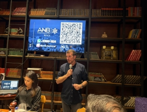 Dois gigantes, uma missão: Daniel Soranz e René Simões debatem resiliência e inovação em encontro com elite empresarial na ANB Black