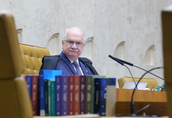 Fachin propõe contracheque único para magistrados em resolução que será analisada pelo CNJ