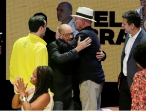 Produtora de Dark Horse nunca fez filme antes, investigações se multiplicam, enquanto Lula e Margareth lançam plataforma cultural com Governador do Rio 