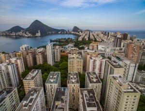 Decisão do STJ de que Airbnb em condomínios depende da aprovação de 2/3 dos moradores reforça projeto na Câmara do Rio