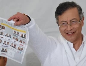 Presidente Gustavo Petro não reconhece eleições e candidato vencedor fala em intervenção militar na Colômbia