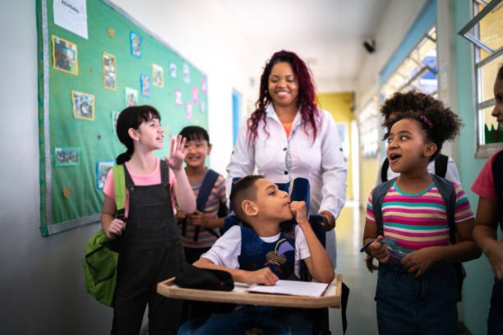Lei garante prioridade para alunos com deficiência na escolha de escolas estaduais no RJ*
