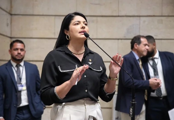 Virgínia recebe apoio de Alana Passos após xingamentos no Maracanã: Mulher não merece defesa?