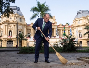 DER-RJ : Presidente pede demissão e Ricardo Couto nomeia Gabryela Dantas para o cargo