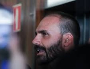STF julga ação contra Eduardo Bolsonaro relacionada ao caso do 'tarifaço'