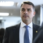 Flávio Bolsonaro enfrenta dificuldades para ampliar alianças e perde espaço no Centrão
