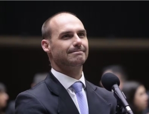 Por unanimidade, STF condena Eduardo Bolsonaro no caso do tarifaço