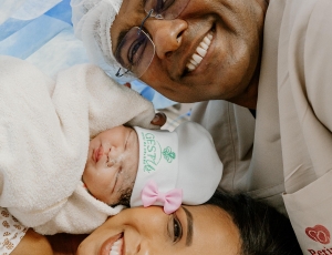 Nasce Liz de Paula, filha da professora Thamiris e do neurocientista Dr. Renato de Paula
