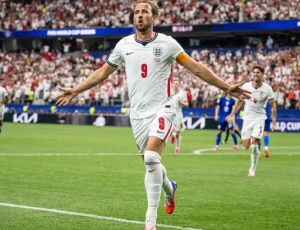 Show de Kane e Bellingham dão vitória da Inglaterra frente à Croácia
