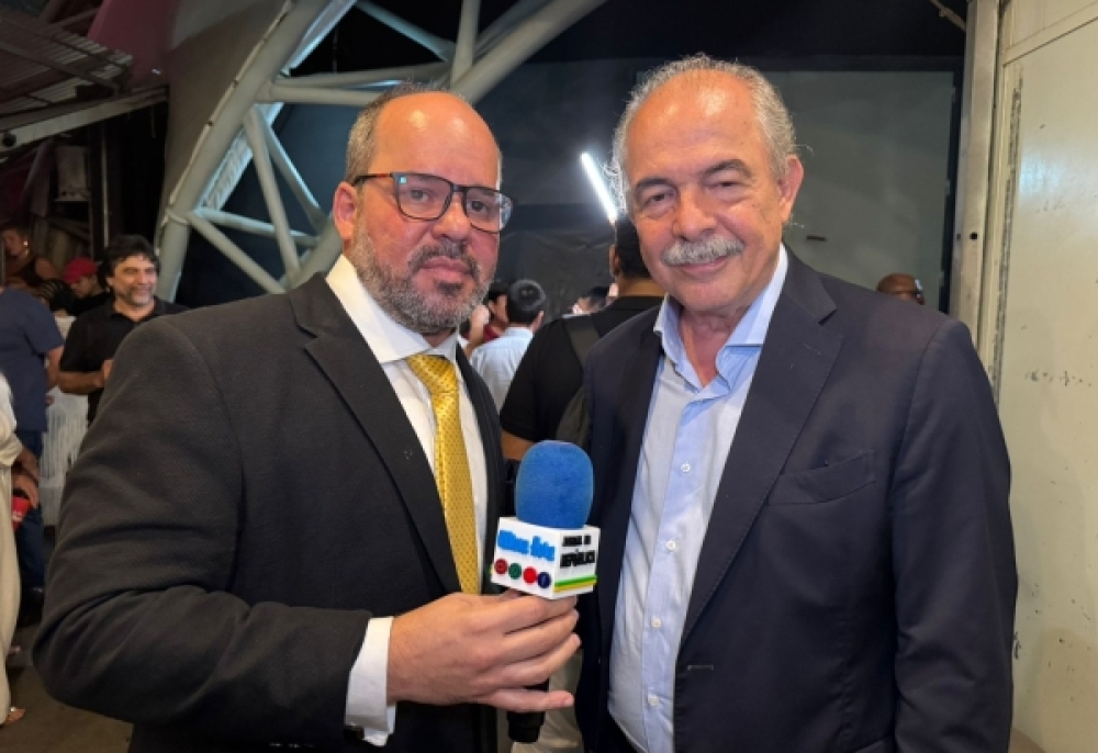 Mercadante anuncia primeiras vendas de carros para motoristas pelo Move Brasil