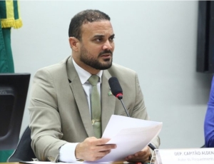 Comissão aprova proposta de porte de arma para corretores de imóveis